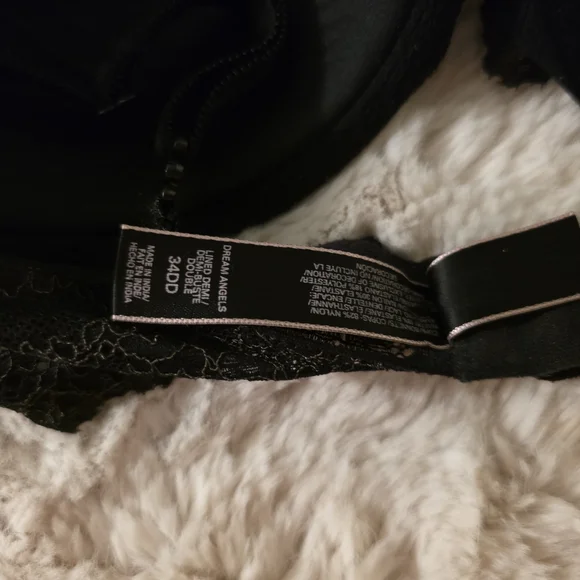 Victoria's Secret Elegant Black Lace Bra - Picture 4 of 5